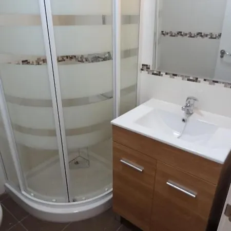 Apartamento La Paz - Con Bano No Compartido En Pasillo *